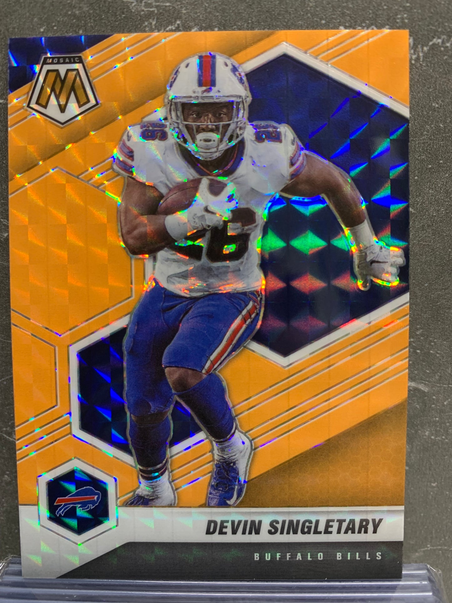 2021 Panini Mosaic Orange Fluorescent #30 Devin Singletary Buffalo Bills /25