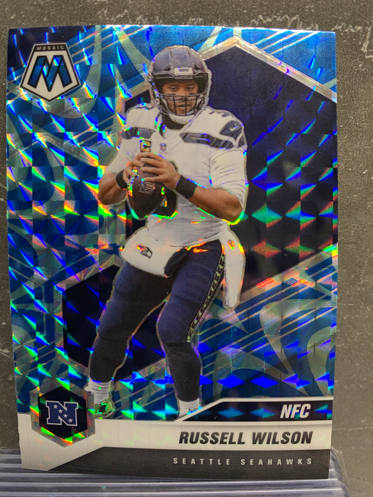 2021 Panini Mosaic Mosaic Reactive Blue #203 Russell Wilson NFC Seattle Seahawks